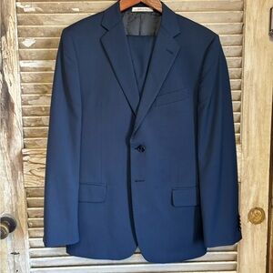 Men's Joseph Abboud Navy suit